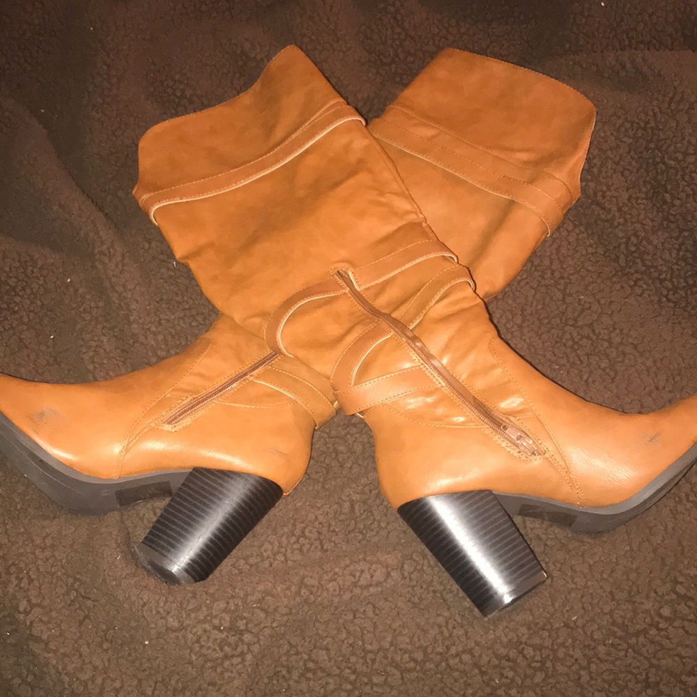 Buckle 👢boots